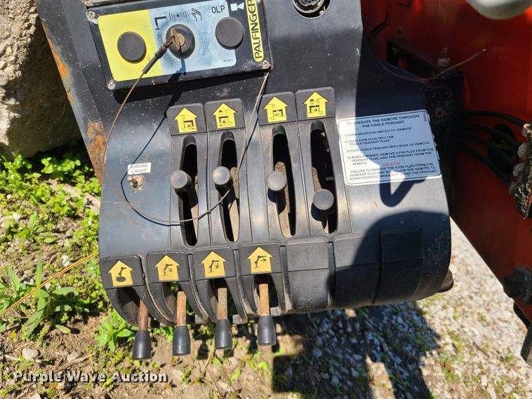 image for item DK4742 2006 Palfinger PK15002 knuckle boom crane