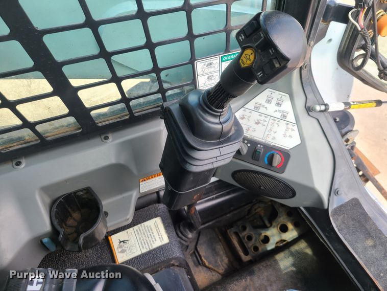 image for item DK4778 2014 Bobcat S750  skid steer loader