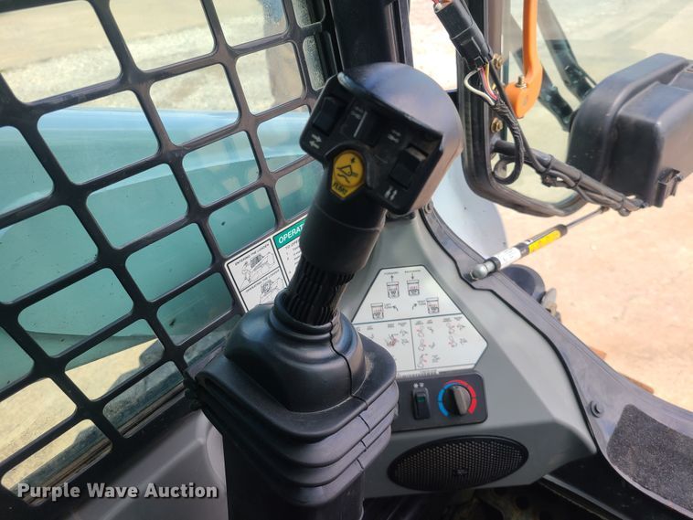 image for item DK4778 2014 Bobcat S750  skid steer loader