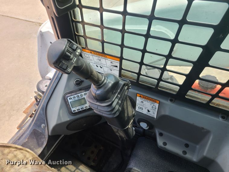 image for item DK4778 2014 Bobcat S750  skid steer loader