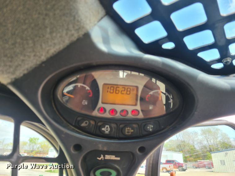 image for item DK4778 2014 Bobcat S750  skid steer loader