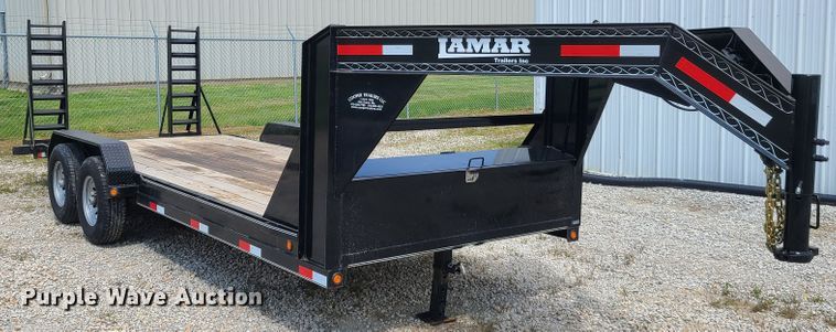 image for item DK4783 2015 Lamar  equipment trailer