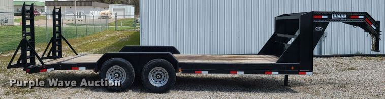 image for item DK4783 2015 Lamar  equipment trailer