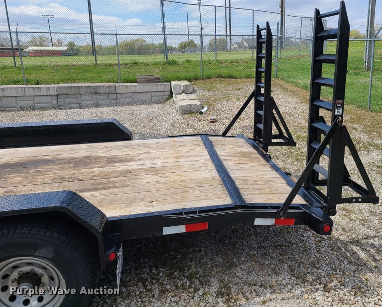 image for item DK4783 2015 Lamar  equipment trailer