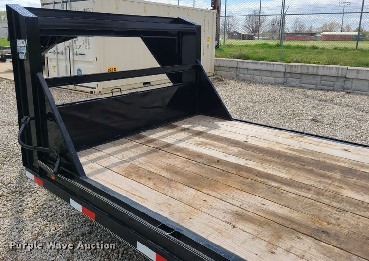 image for item DK4783 2015 Lamar  equipment trailer