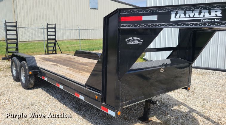 image for item DK4783 2015 Lamar  equipment trailer
