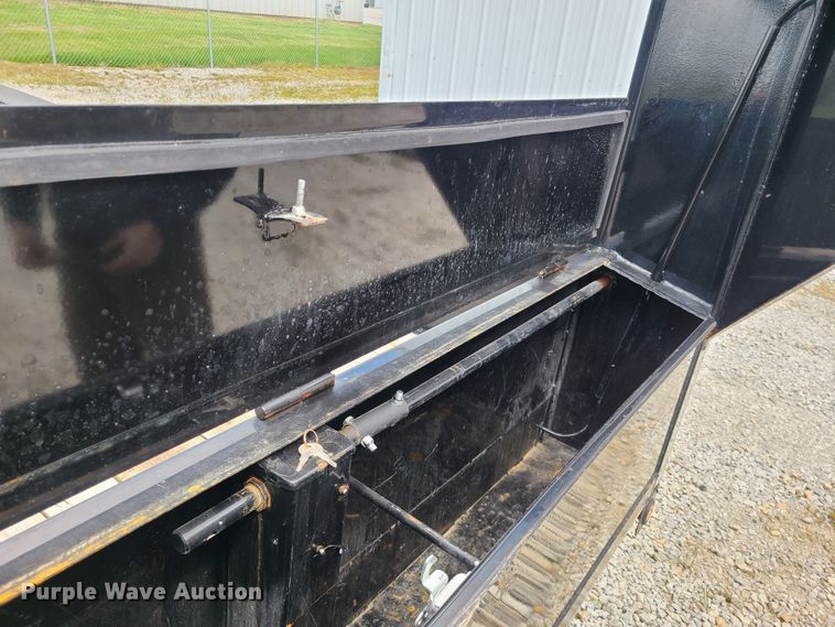 image for item DK4783 2015 Lamar  equipment trailer