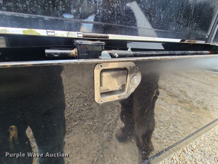 image for item DK4783 2015 Lamar  equipment trailer