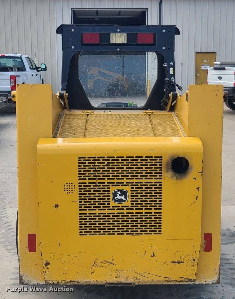 image for item DK4784 2010 John Deere 315  skid steer