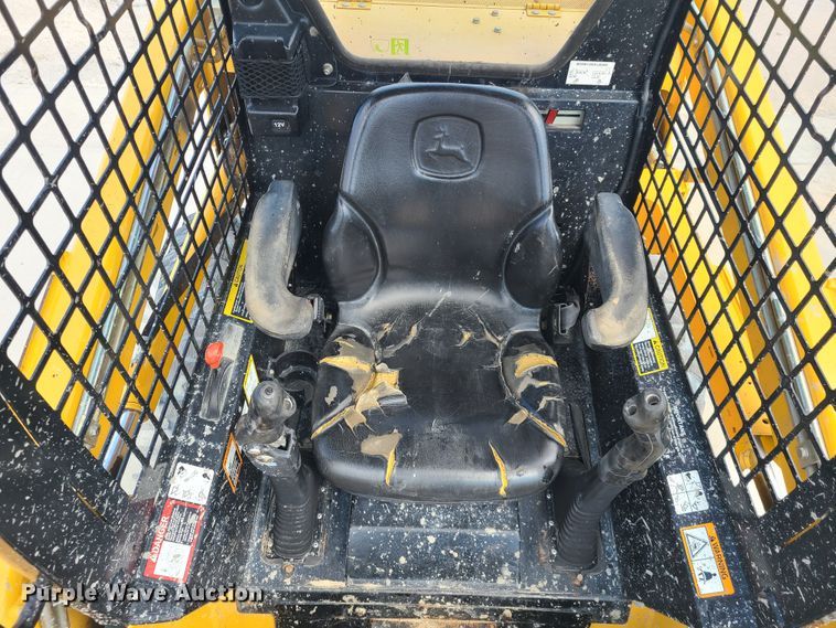 image for item DK4784 2010 John Deere 315  skid steer