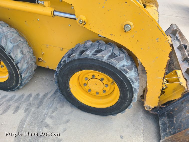 image for item DK4784 2010 John Deere 315  skid steer