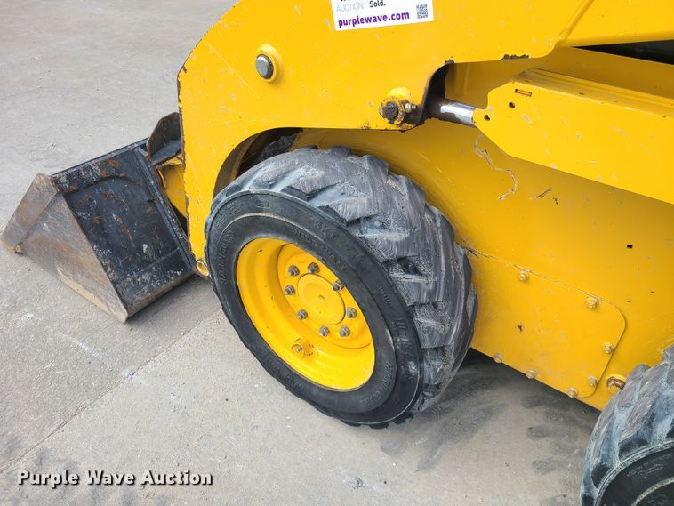 image for item DK4784 2010 John Deere 315  skid steer