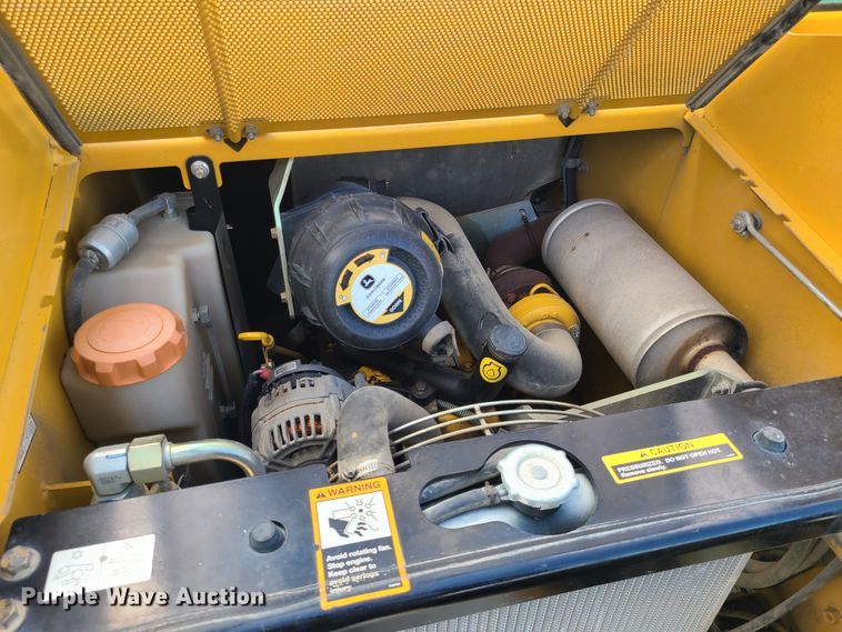 image for item DK4784 2010 John Deere 315  skid steer