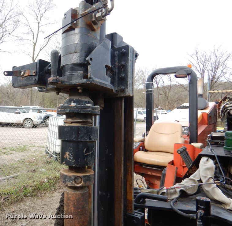 image for item DK5585 Ditch Witch JT4020 Mach 1  directional boring unit