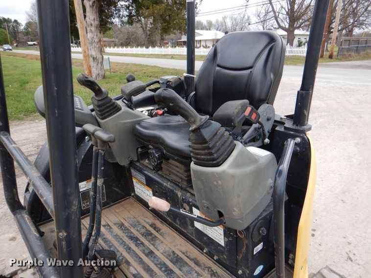 image for item DK5586 Yanmar VIO25-6A  mini excavator