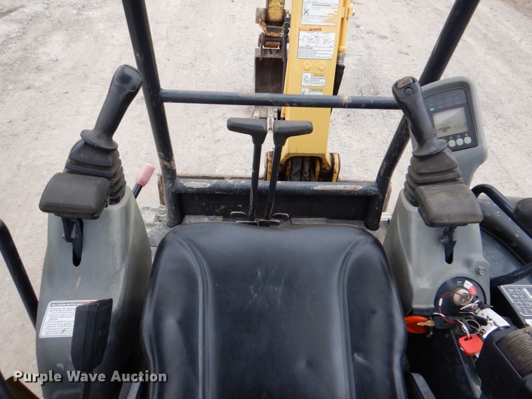 image for item DK5586 Yanmar VIO25-6A  mini excavator