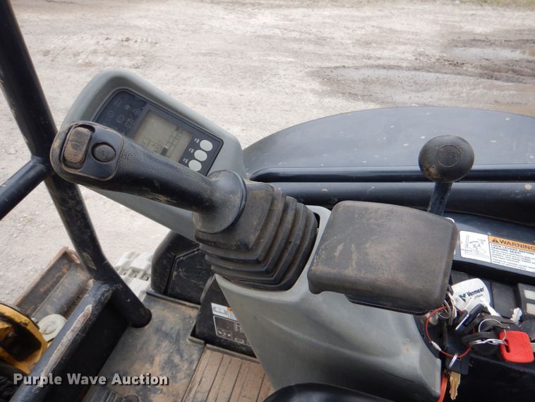 image for item DK5586 Yanmar VIO25-6A  mini excavator