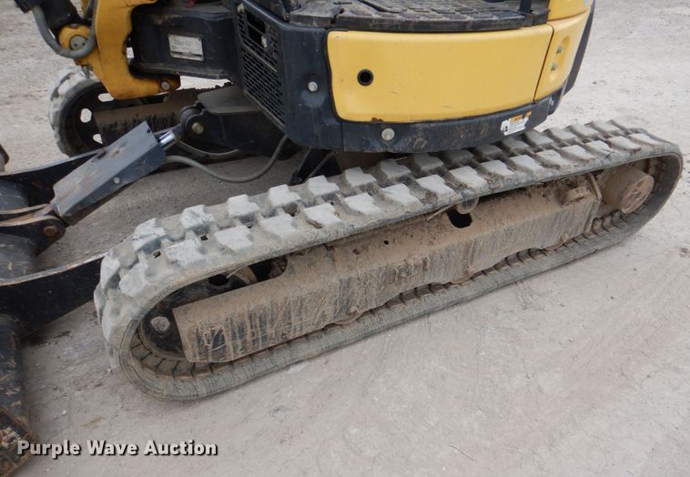 image for item DK5586 Yanmar VIO25-6A  mini excavator