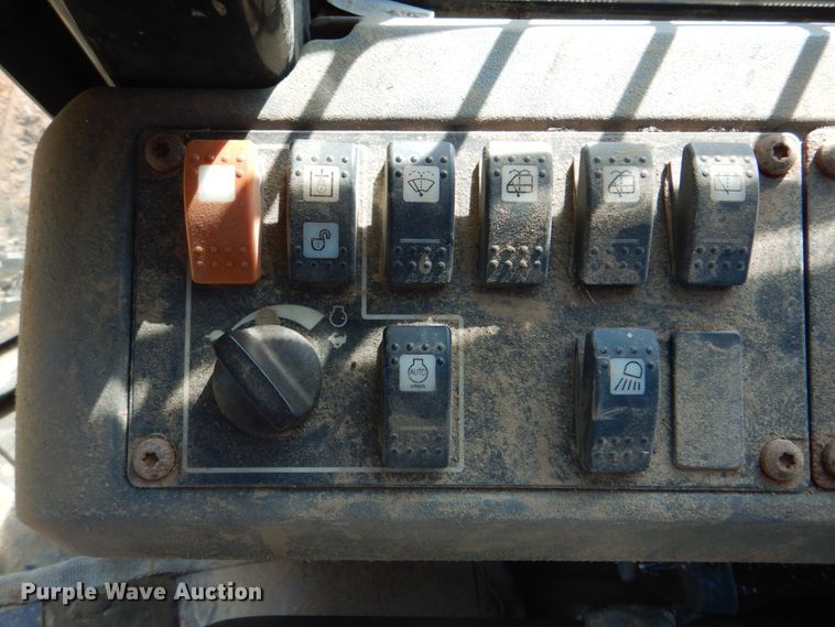 image for item DK5601 Caterpillar D5K LGP  dozer