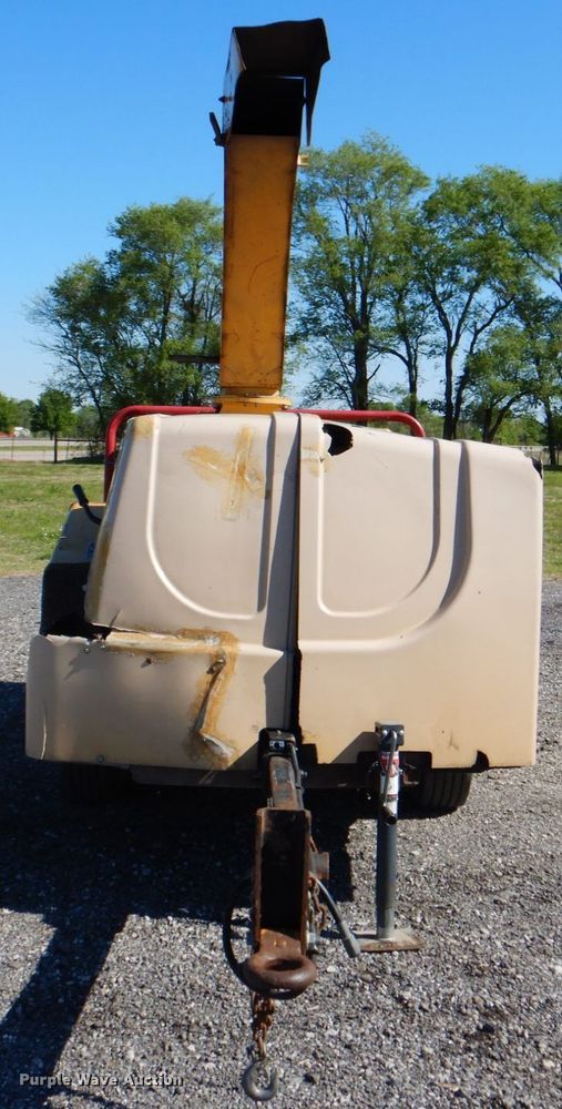 image for item DK5602 2007 Vermeer BC1000XL  wood chipper
