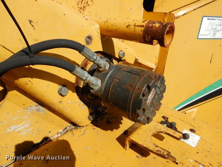 image for item DK5602 2007 Vermeer BC1000XL  wood chipper