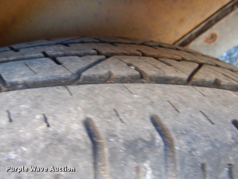 image for item DK5602 2007 Vermeer BC1000XL  wood chipper