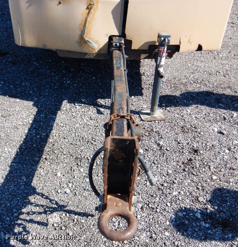 image for item DK5602 2007 Vermeer BC1000XL  wood chipper