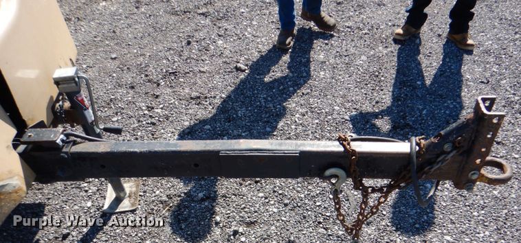 image for item DK5602 2007 Vermeer BC1000XL  wood chipper