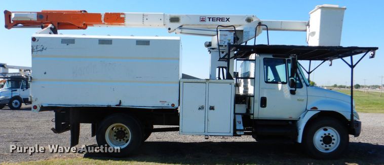 image for item DK5603 2008 International 4300  forestry bucket truck