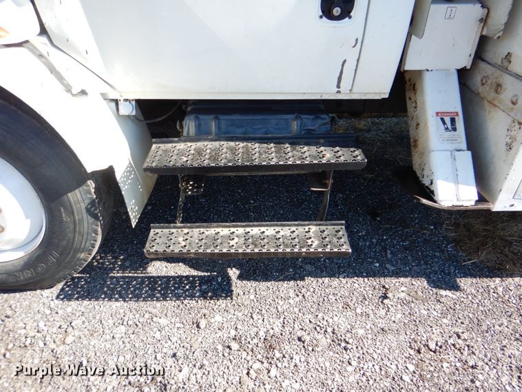 image for item DK5603 2008 International 4300  forestry bucket truck