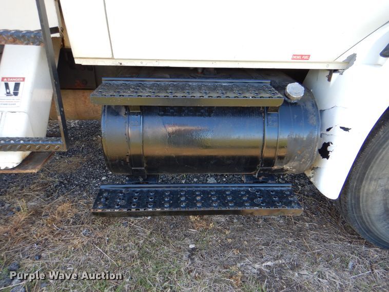 image for item DK5603 2008 International 4300  forestry bucket truck