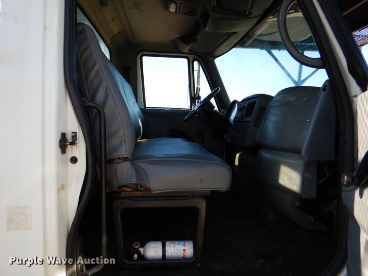 image for item DK5603 2008 International 4300  forestry bucket truck