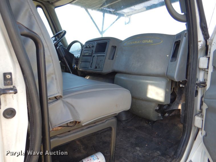 image for item DK5603 2008 International 4300  forestry bucket truck