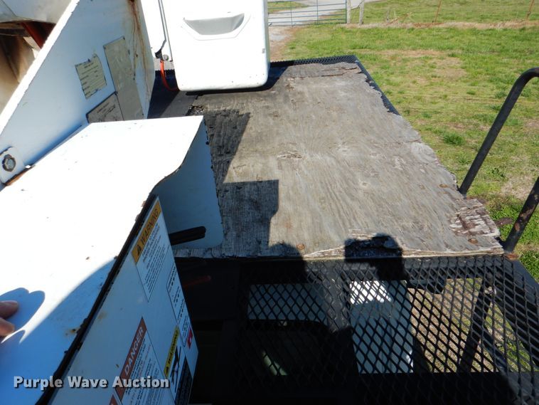 image for item DK5603 2008 International 4300  forestry bucket truck