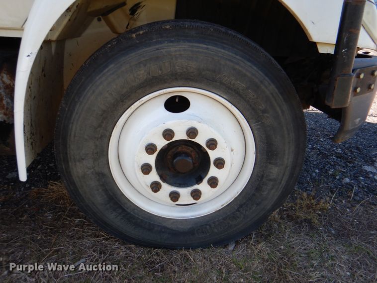 image for item DK5603 2008 International 4300  forestry bucket truck