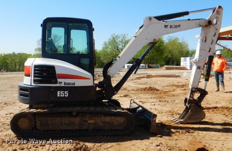 image for item DK5605 2017 Bobcat E55  mini excavator