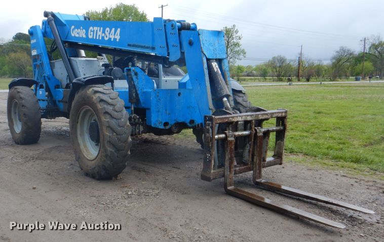 image for item DK5609 2009 Genie GTH-844  telehandler