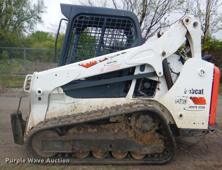 image for item DK5611 2017 Bobcat T590  tracked skid steer loader