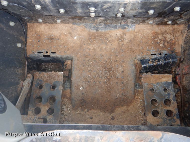 image for item DK5611 2017 Bobcat T590  tracked skid steer loader