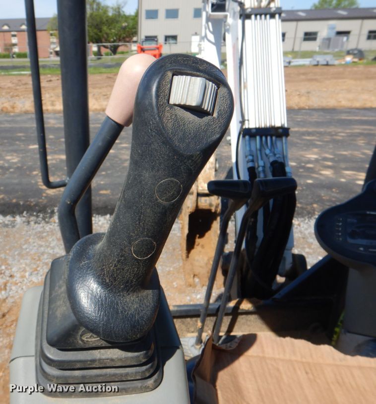 image for item DK5614 2018 Bobcat E35i  excavator