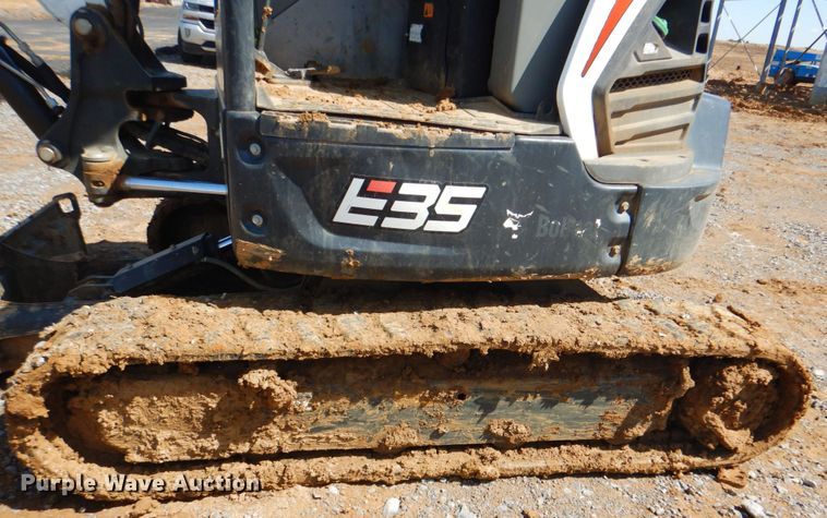 image for item DK5614 2018 Bobcat E35i  excavator