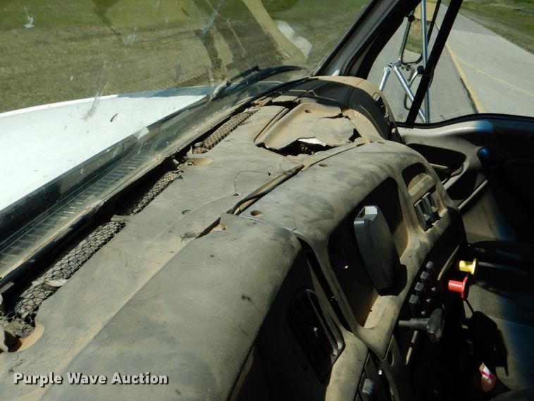 image for item DK5617 2001 Sterling L-Line  pressure digger truck