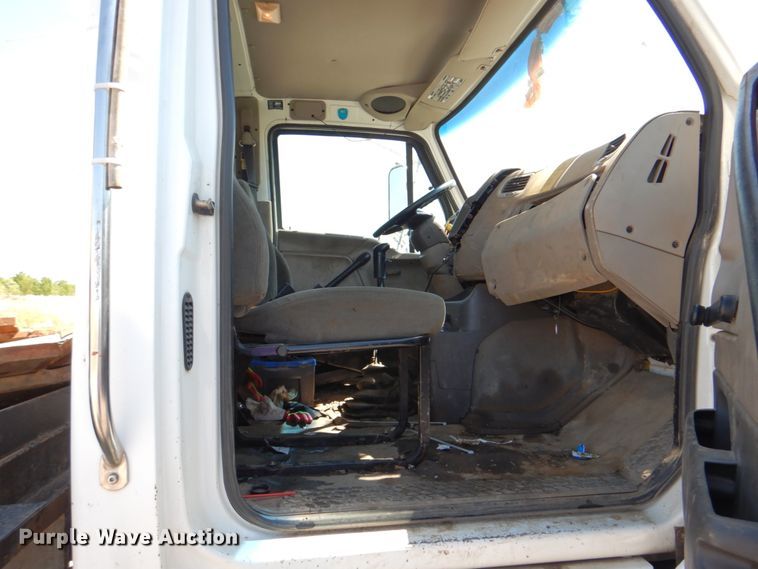 image for item DK5617 2001 Sterling L-Line  pressure digger truck