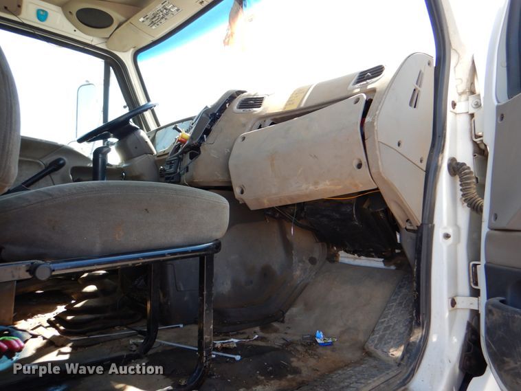 image for item DK5617 2001 Sterling L-Line  pressure digger truck