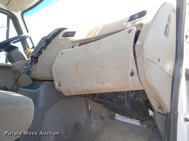 image for item DK5617 2001 Sterling L-Line  pressure digger truck