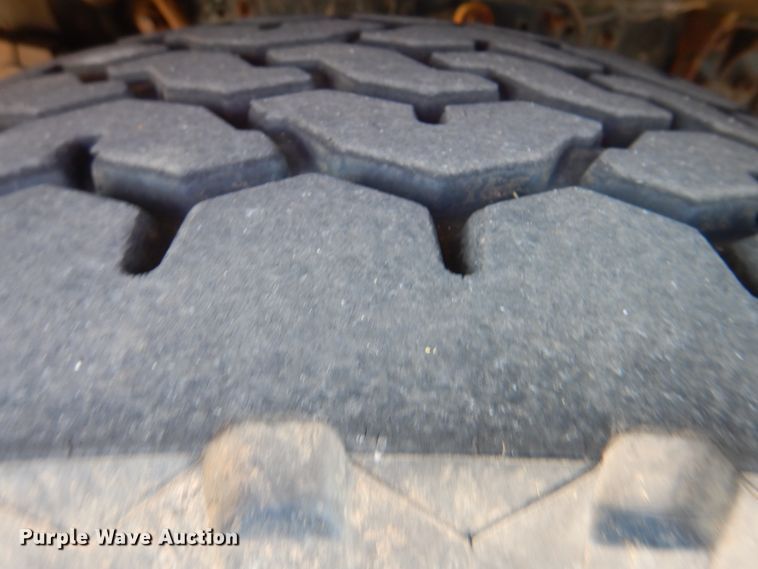 image for item DK5617 2001 Sterling L-Line  pressure digger truck