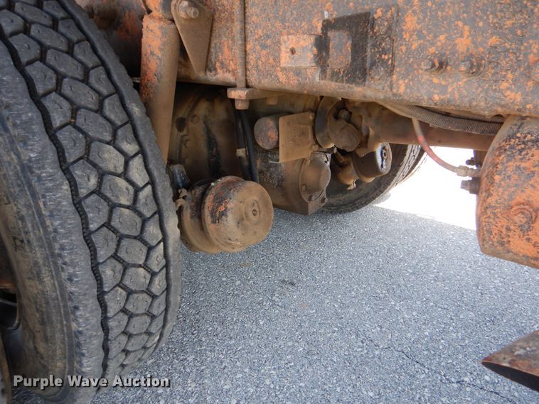 image for item DK5617 2001 Sterling L-Line  pressure digger truck