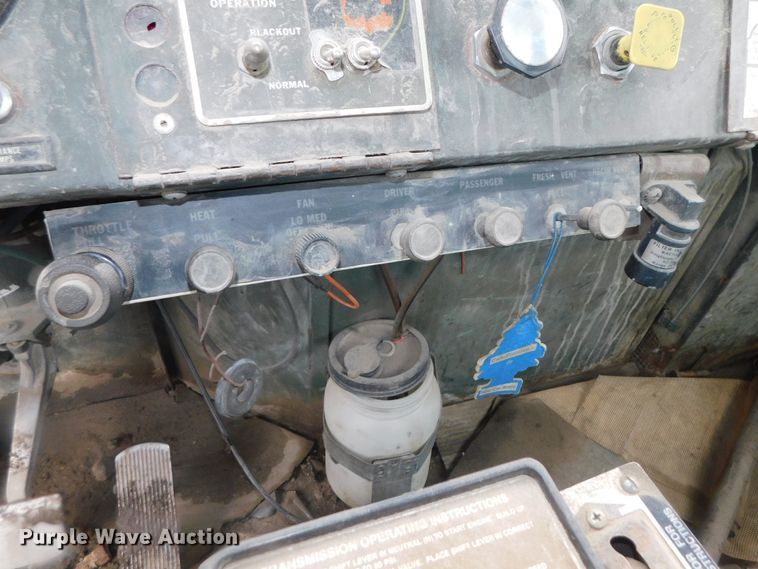 image for item DK8500 1979 Am General M915  semi truck