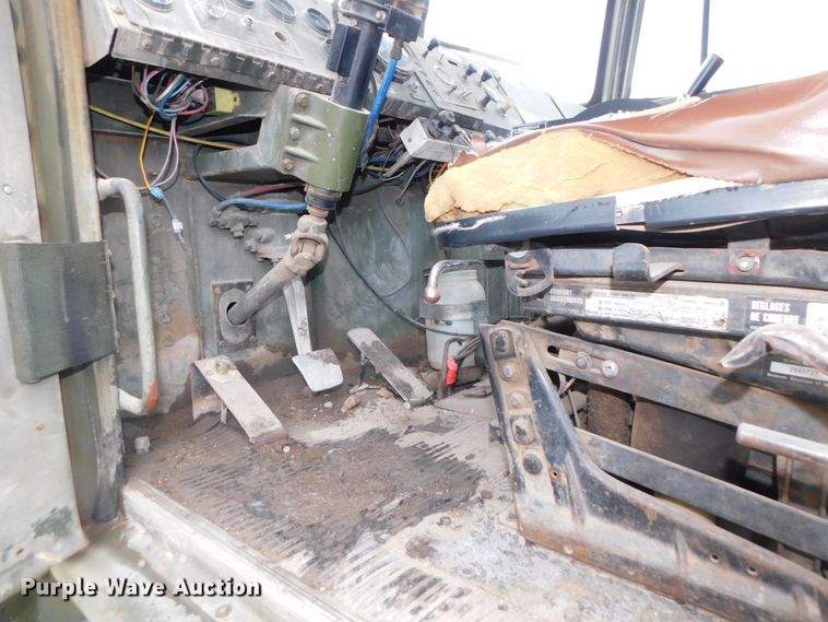 image for item DK8500 1979 Am General M915  semi truck