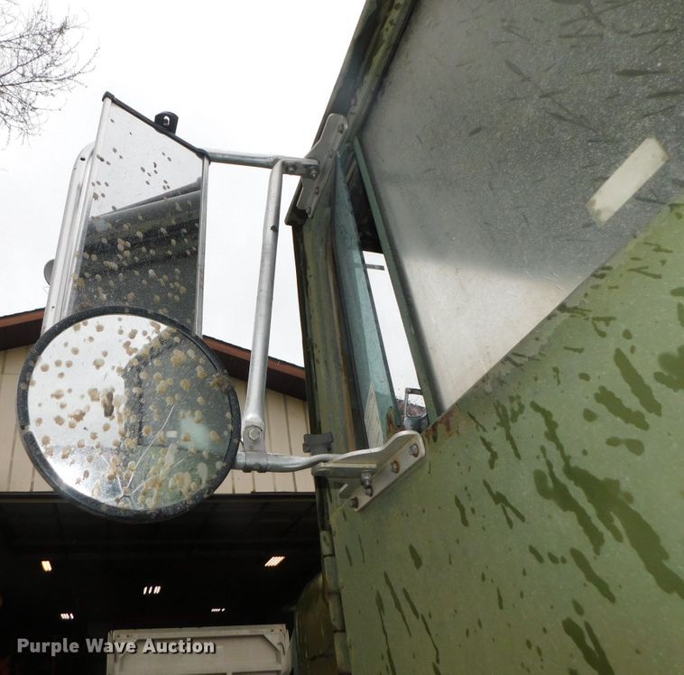 image for item DK8500 1979 Am General M915  semi truck